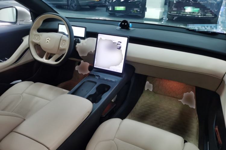 Used Nio ET5T 2023 75 kWh Touring Center Console
