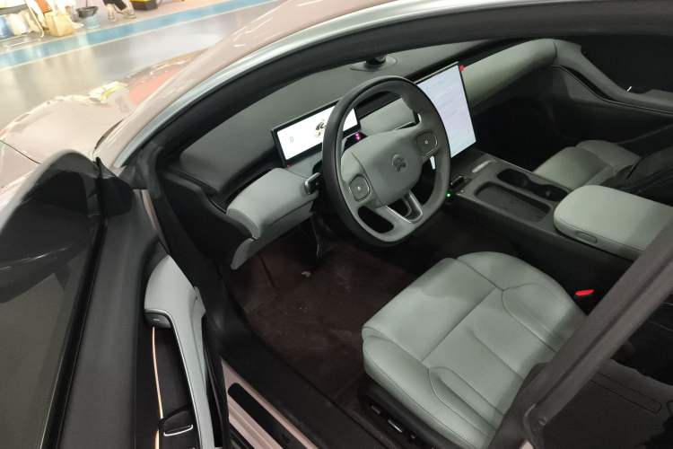 Used Nio ET5T 2023 75 kWh Touring Driver Seat