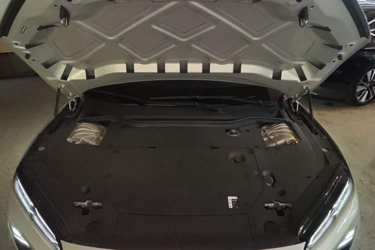Used Nio ET5T 2023 75 kWh Touring Engine Bay