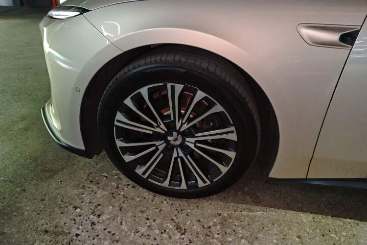 Used Nio ET5T 2023 75 kWh Touring Exterior 7