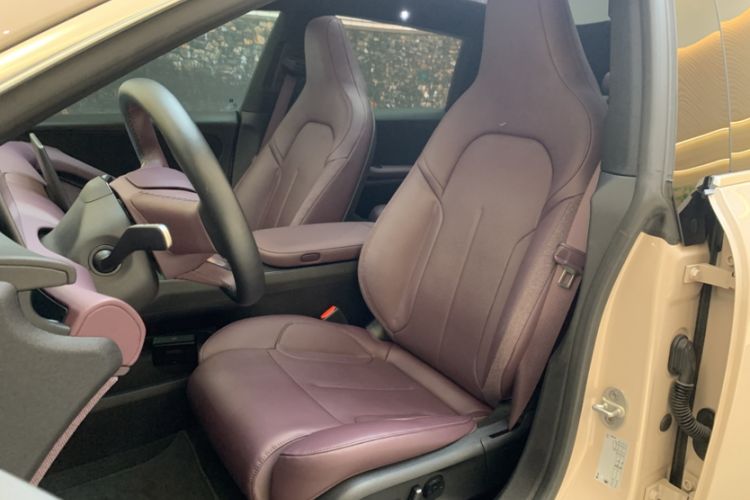 Used Nio ET5T 2023 75 kWh Touring Interior 5