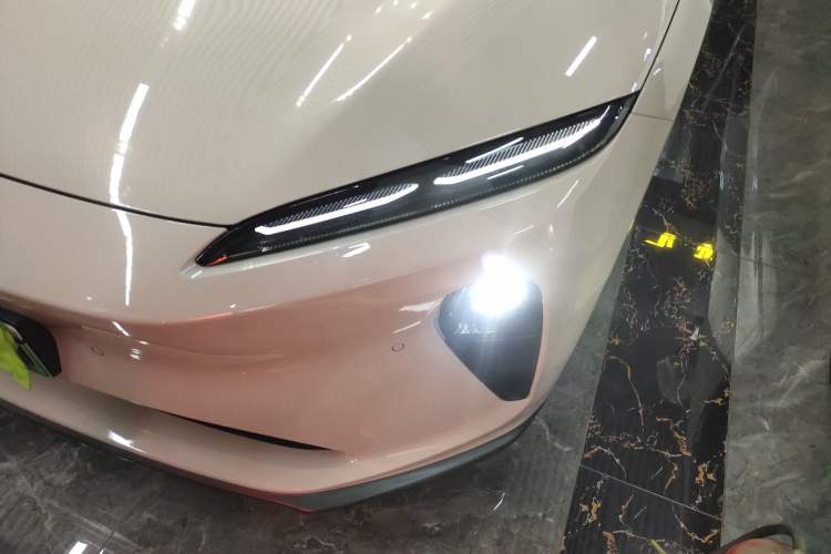 Used Nio ET5T 2023 75 kWh Touring Left Front Headlight
