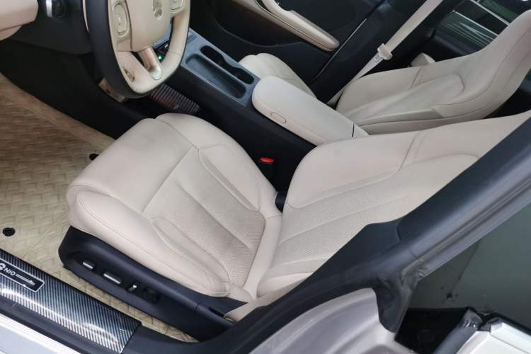 Used Nio ET5T 2023 75 kWh Touring Left Front Seat