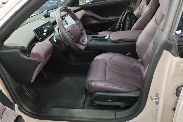 Used Nio ET5T 2023 75 kWh Touring Left Front Seat