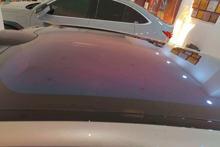 Used Nio ET5T 2023 75 kWh Touring Roof