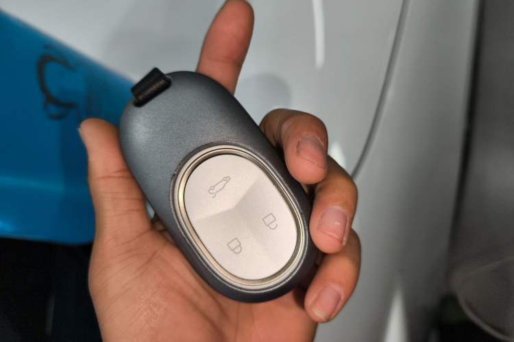 Used Nio ET5T 2023 75 kWh Touring Vehicle Key