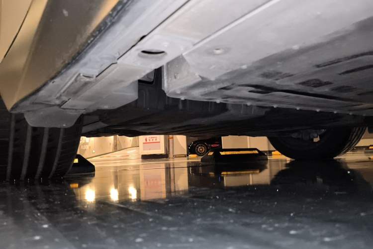 Used Nio ET5T 2023 75 kWh Touring Chassis Rear Right