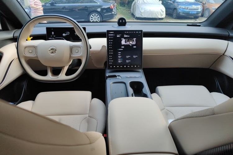 Used Nio ET5T 2023 75 kWh Touring Center Console