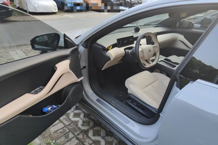 Used Nio ET5T 2023 75 kWh Touring Driver Seat
