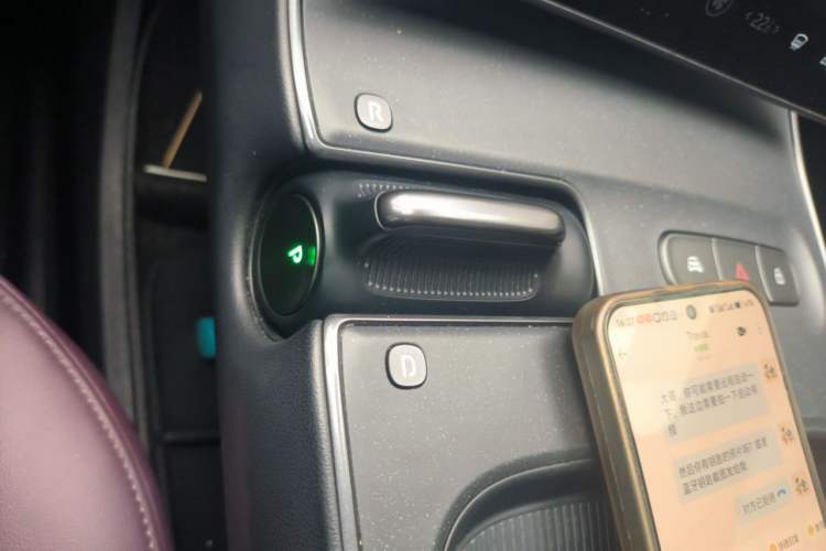 Used Nio ET5T 2023 75 kWh Touring Gear Lever