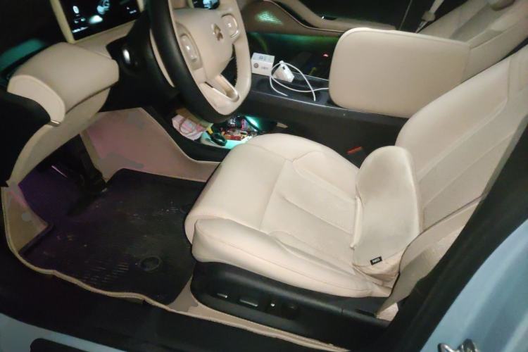Used Nio ET5T 2023 75 kWh Touring Left Front Seat
