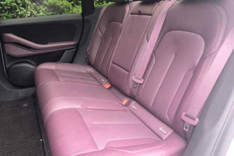 Used Nio ET5T 2023 75 kWh Touring Left Rear Seat