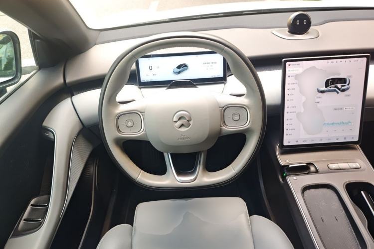 Used Nio ET5T 2023 75 kWh Touring Steering Wheel