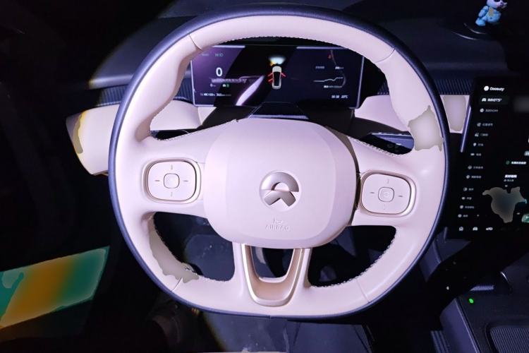 Used Nio ET5T 2023 75 kWh Touring Steering Wheel