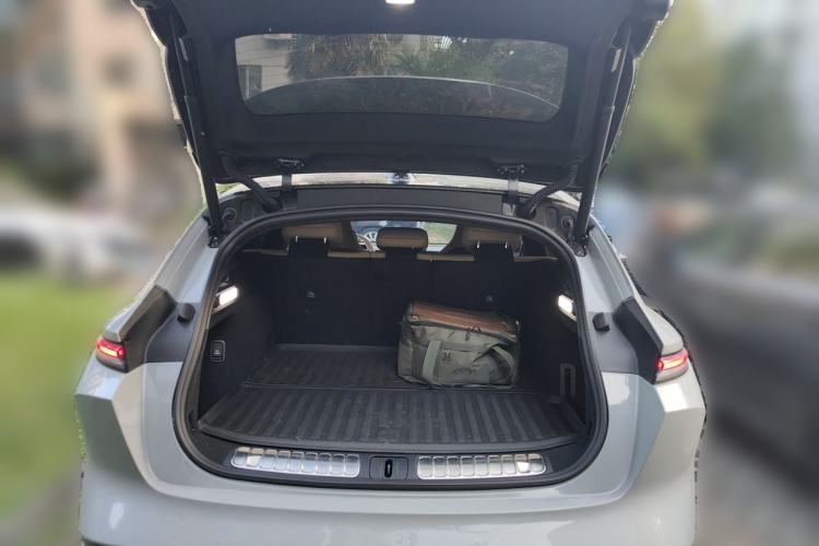 Used Nio ET5T 2023 75 kWh Touring Trunk