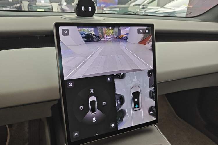 Used Nio ET5T 2023 75 kWh Touring Audio And AC Panel
