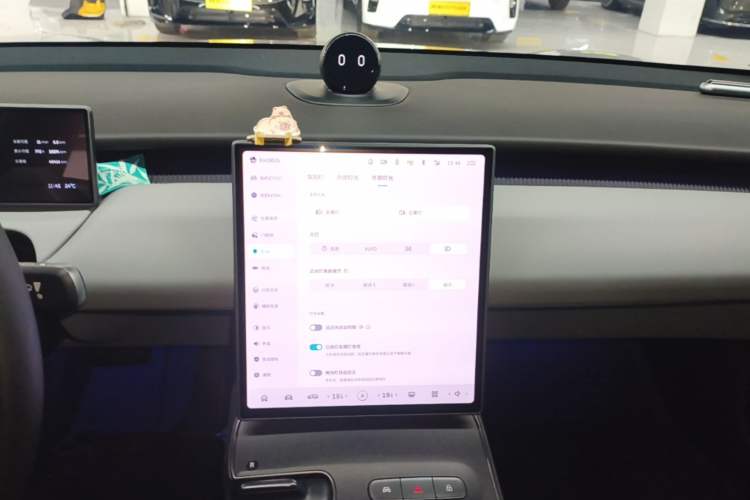Used Nio ET5T 2023 75 kWh Touring Audio And AC Panel