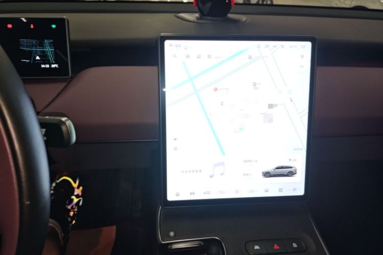 Used Nio ET5T 2023 75 kWh Touring Audio And AC Panel