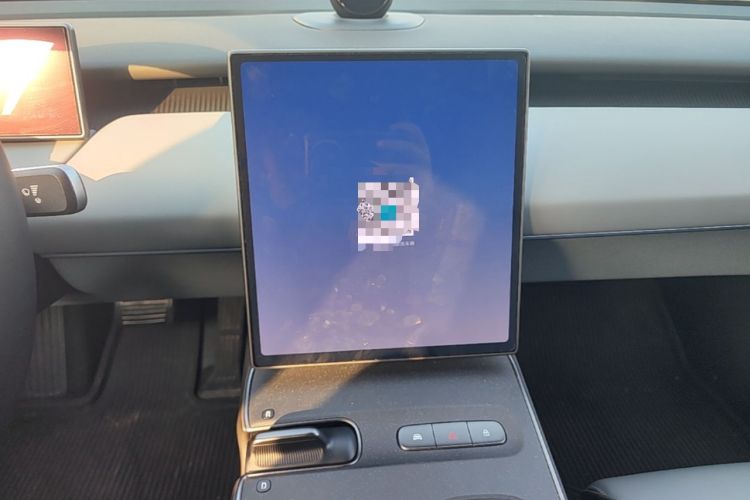 Used Nio ET5T 2023 75 kWh Touring Audio And AC Panel