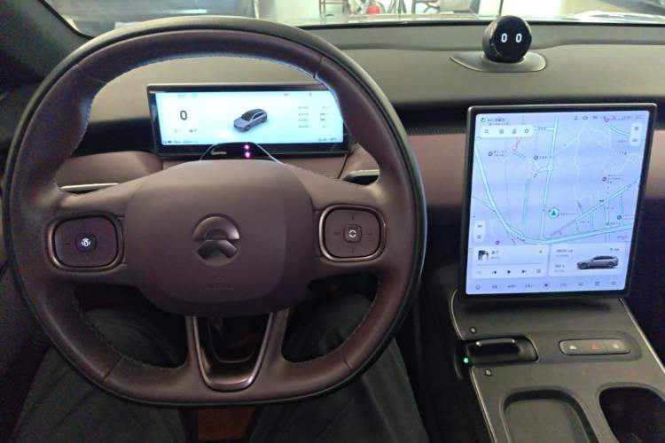 Used Nio ET5T 2023 75 kWh Touring Center Console