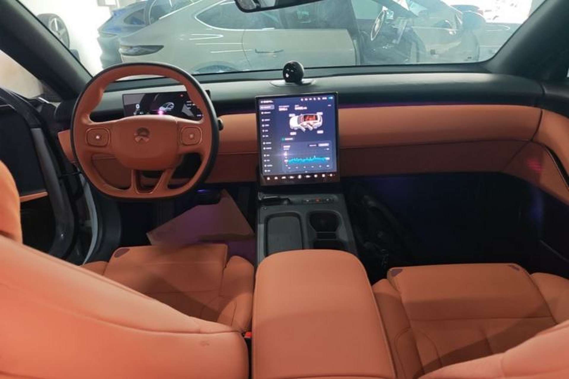 Used Nio ET5T 2023 75 kWh Touring Center Console