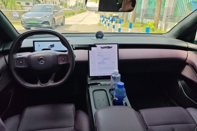 Used Nio ET5T 2023 75 kWh Touring Center Console