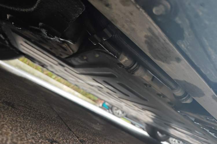 Used Nio ET5T 2023 75 kWh Touring Chassis Front Left
