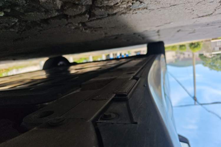 Used Nio ET5T 2023 75 kWh Touring Chassis Rear Left