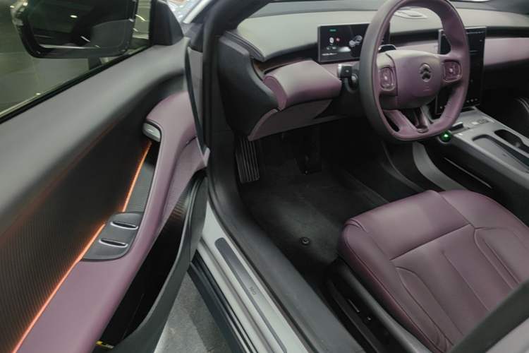 Used Nio ET5T 2023 75 kWh Touring Driver Seat