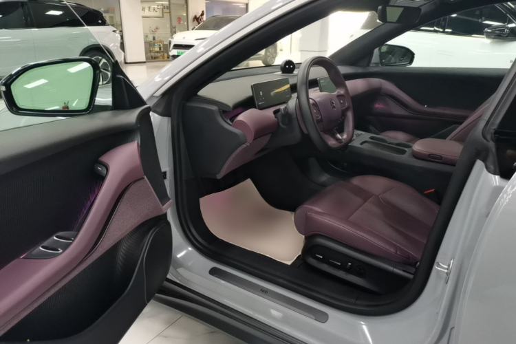Used Nio ET5T 2023 75 kWh Touring Driver Seat