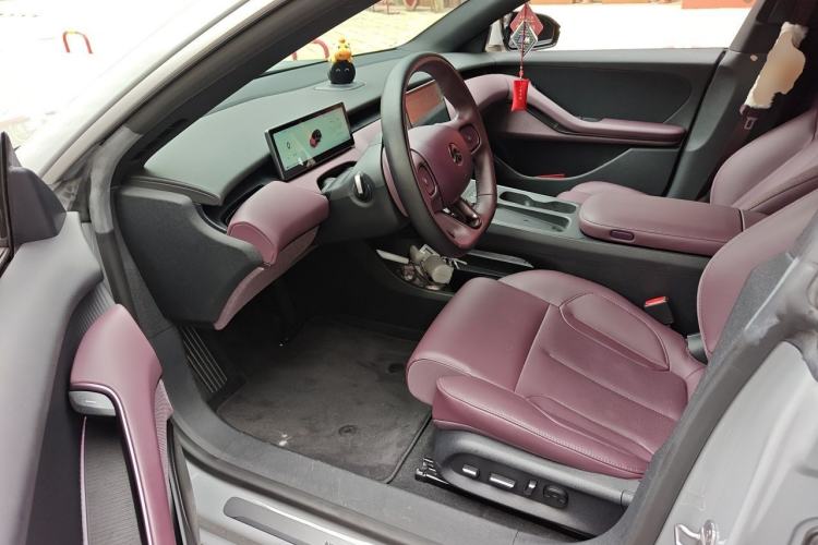 Used Nio ET5T 2023 75 kWh Touring Driver Seat