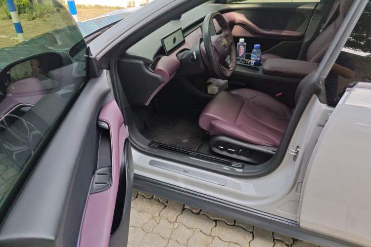 Used Nio ET5T 2023 75 kWh Touring Driver Seat