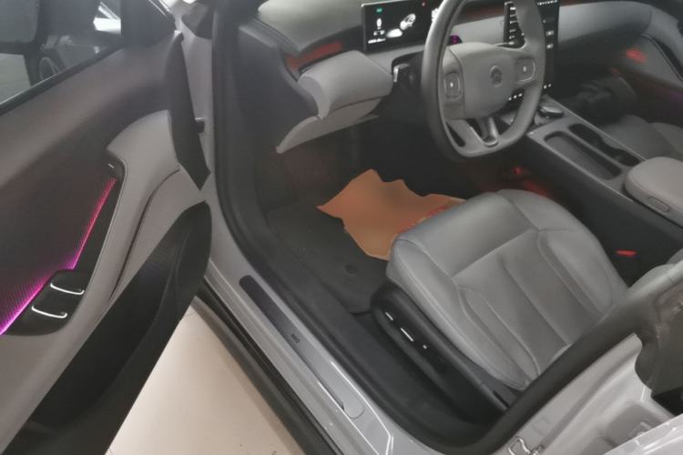 Used Nio ET5T 2023 75 kWh Touring Driver Seat