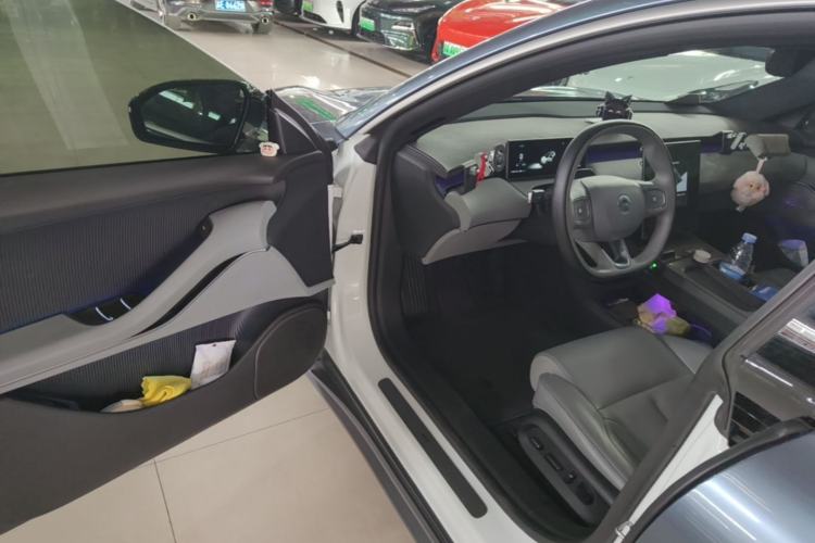 Used Nio ET5T 2023 75 kWh Touring Driver Seat