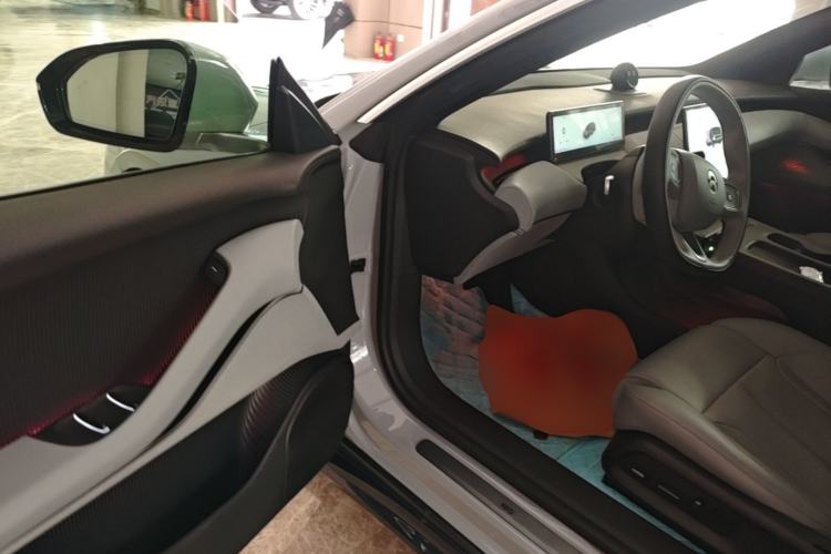 Used Nio ET5T 2023 75 kWh Touring Driver Seat