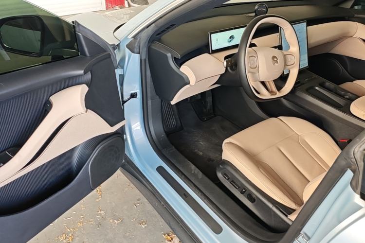 Used Nio ET5T 2023 75 kWh Touring Driver Seat