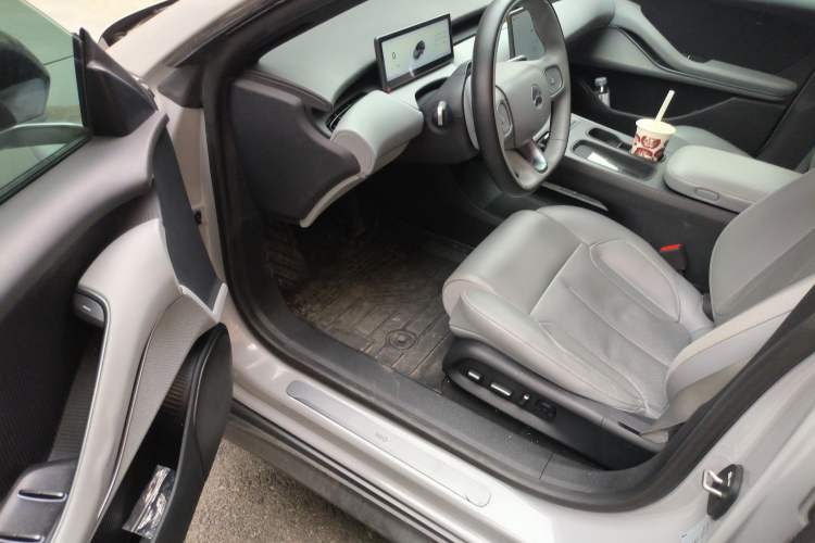 Used Nio ET5T 2023 75 kWh Touring Driver Seat