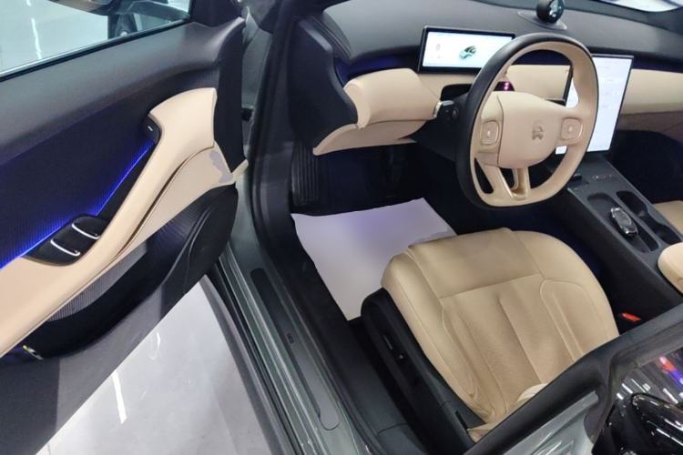 Used Nio ET5T 2023 75 kWh Touring Driver Seat