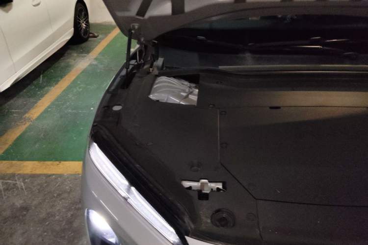 Used Nio ET5T 2023 75 kWh Touring Engine Bay Right