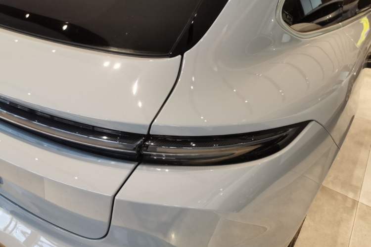 Used Nio ET5T 2023 75 kWh Touring Exterior 1