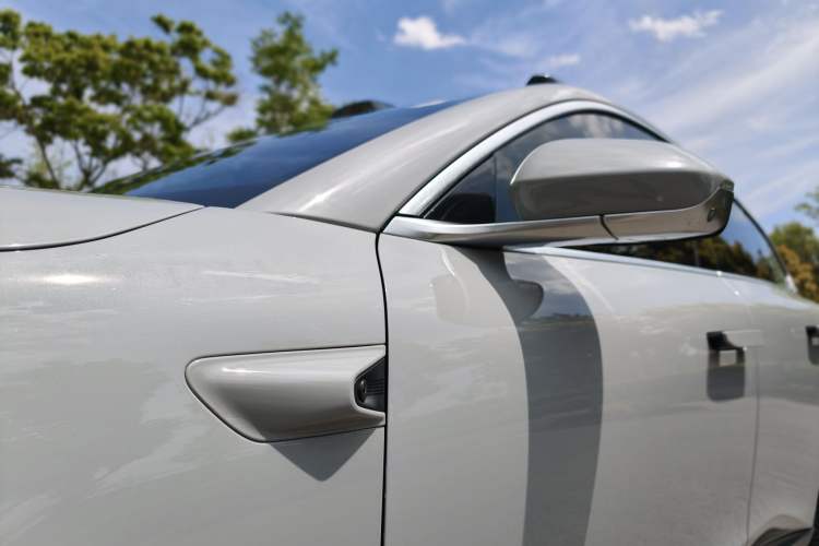 Used Nio ET5T 2023 75 kWh Touring Exterior 10