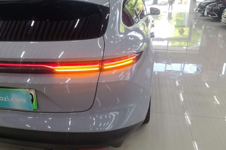 Used Nio ET5T 2023 75 kWh Touring Exterior 3