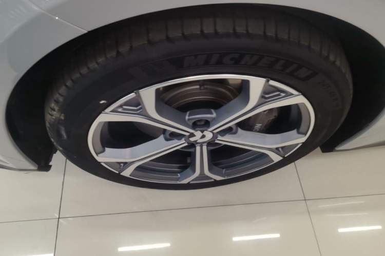 Used Nio ET5T 2023 75 kWh Touring Exterior 4