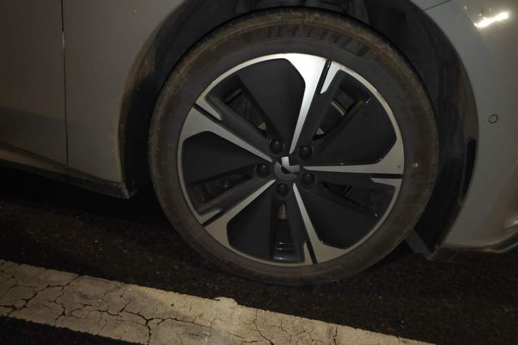 Used Nio ET5T 2023 75 kWh Touring Exterior 7