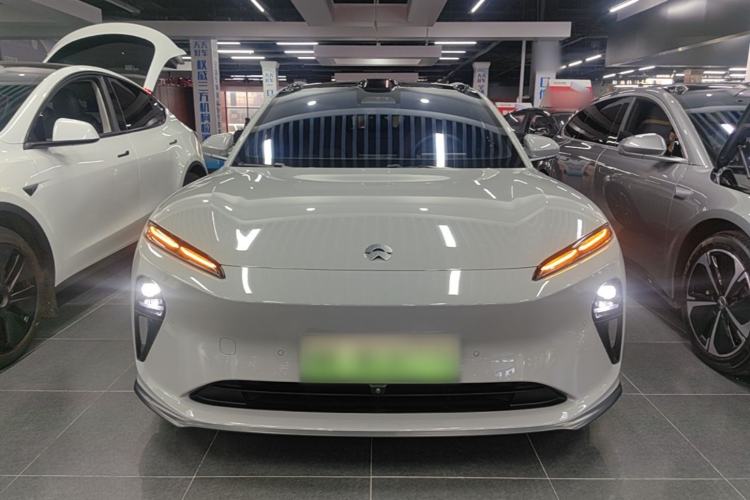 Used Nio ET5T 2023 75 kWh Touring Front