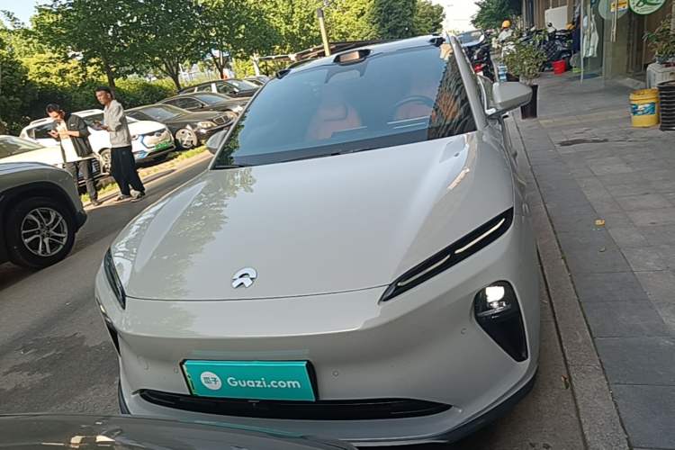 Used Nio ET5T 2023 75 kWh Touring Front