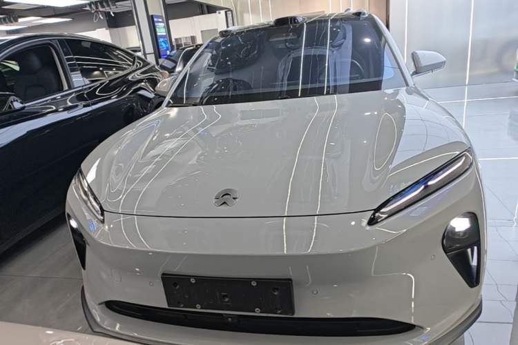 Used Nio ET5T 2023 75 kWh Touring Front