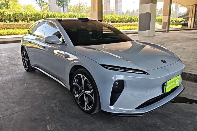 Used Nio ET5T 2023 75 kWh Touring Front Right 45 Deg