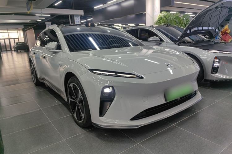 Used Nio ET5T 2023 75 kWh Touring Front Right 45 Deg