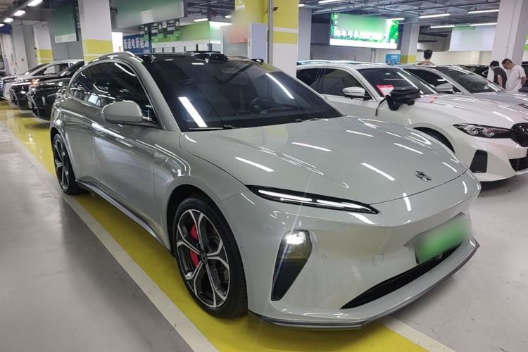 Used Nio ET5T 2023 75 kWh Touring Front Right 45 Deg